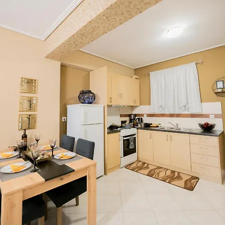 View Anthemis Boutique B1 アパート スパルティ