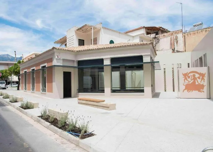 View Anthemis Boutique B1